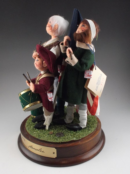 Collectible Handcrafted 1991 Annalee Spirit of '76 Doll Set
