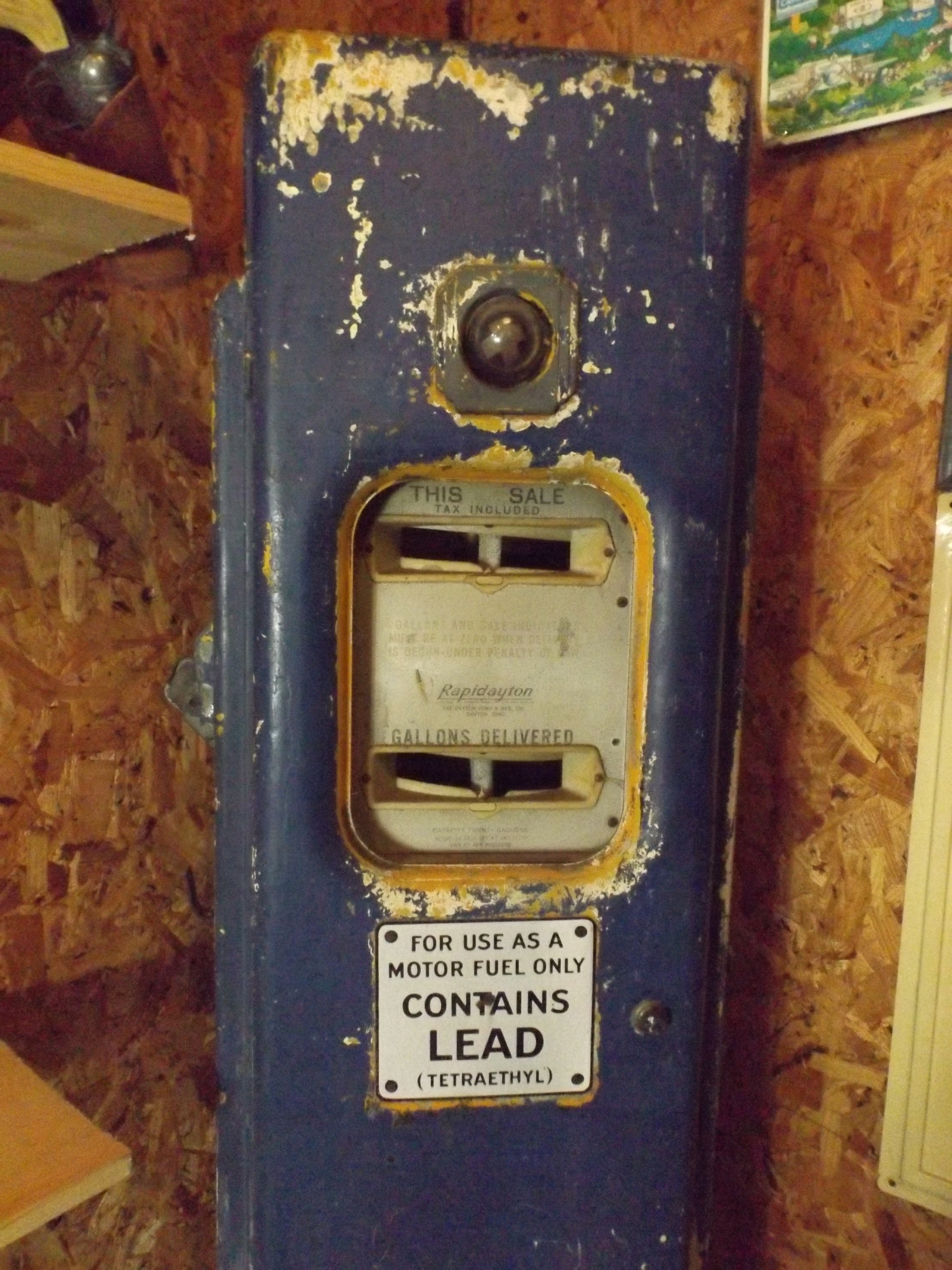 Vintage Rapidayton Gas Pump