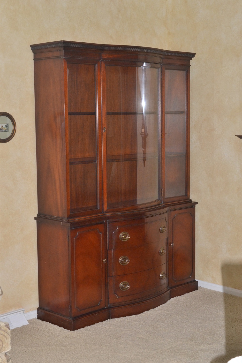Drexel Duncan Phyfe Style Bow Front  China Cabinet