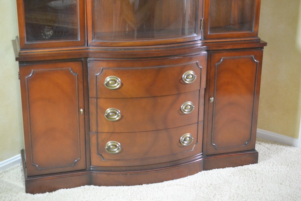 Drexel Duncan Phyfe Style Bow Front  China Cabinet