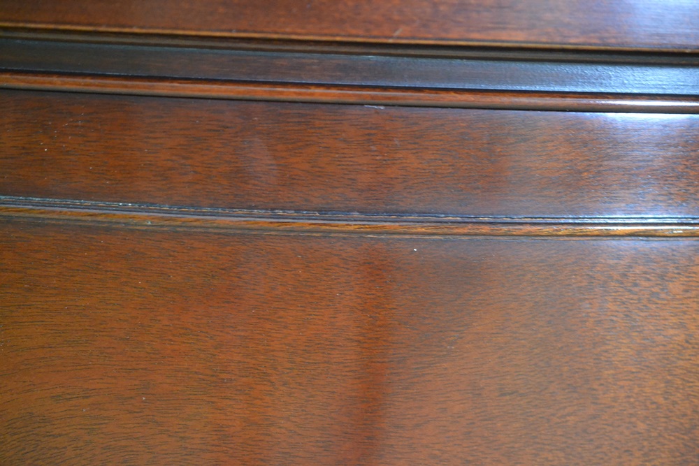 Drexel Duncan Phyfe Style Bow Front  China Cabinet