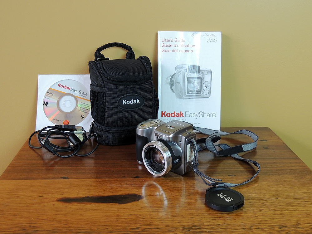 Kodak EasyShare Z740 5.0 MP Digital Camera