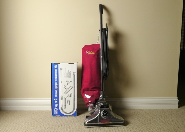 Royal Everlast 8200 Upright Vacuum 