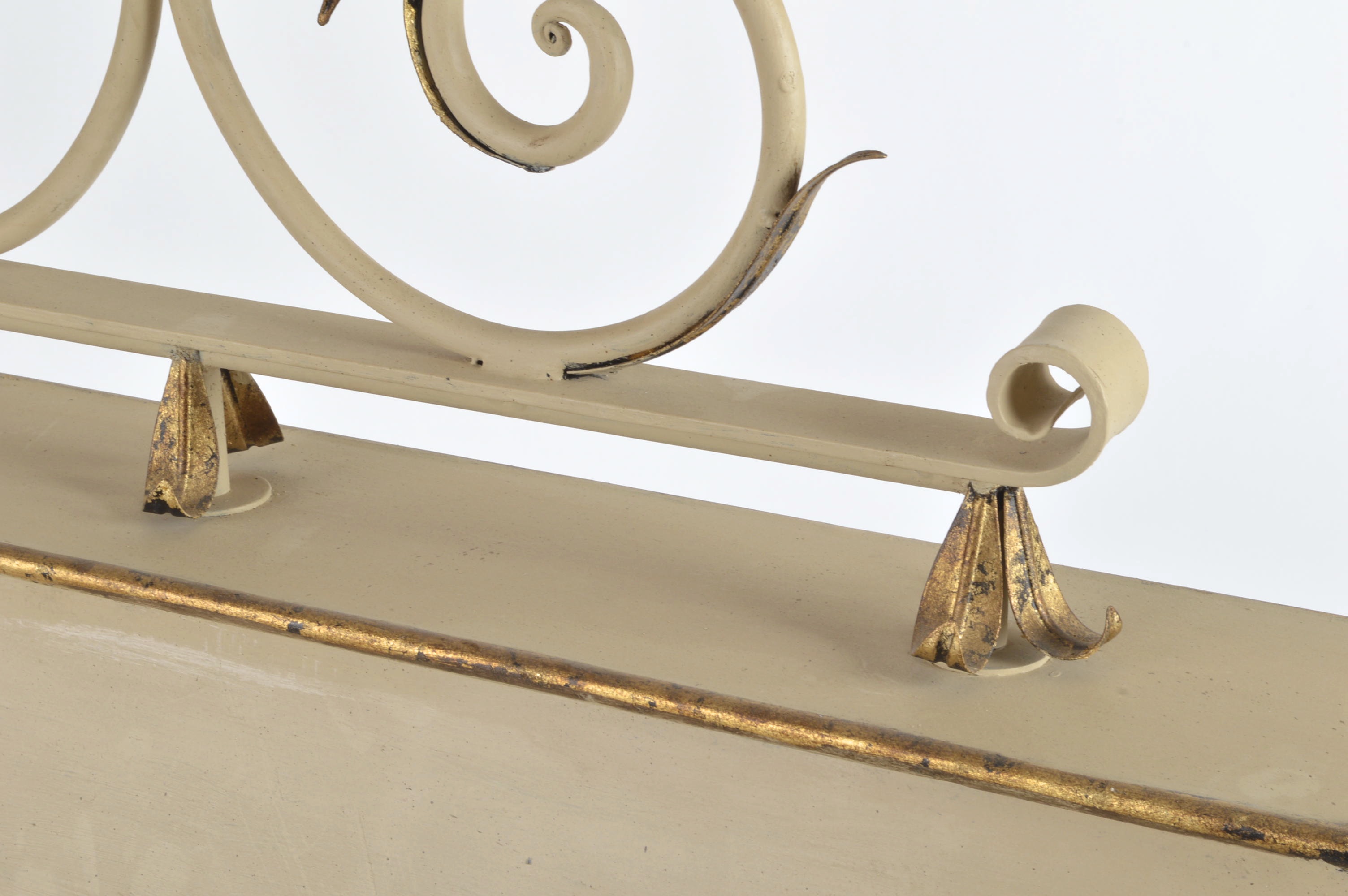 Metal Ceiling Chandelier