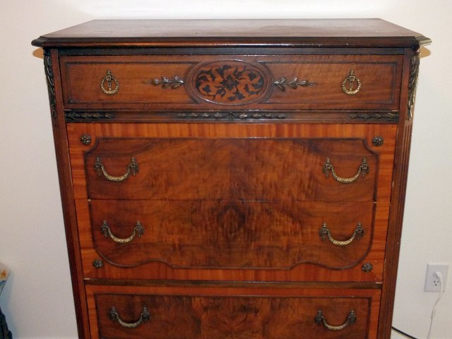 Vintage French Provincial Style Bedroom Suite