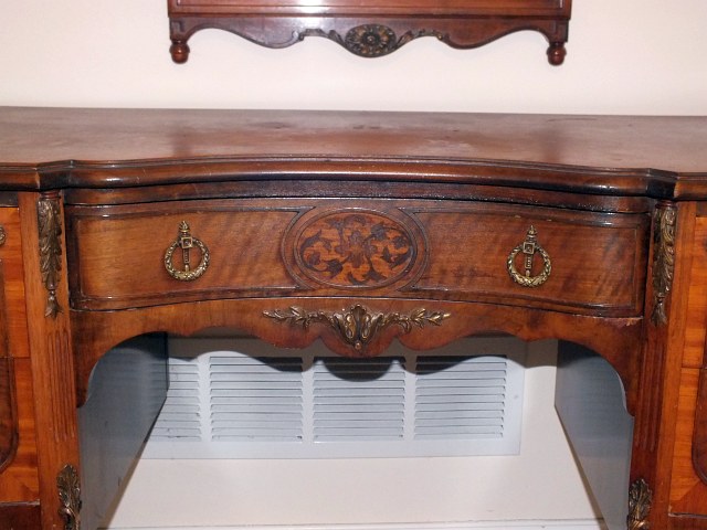 Vintage French Provincial Style Bedroom Suite