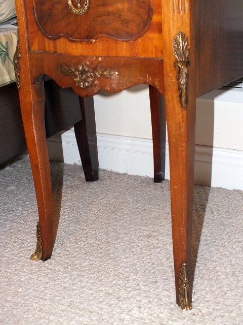 Vintage French Provincial Style Bedroom Suite