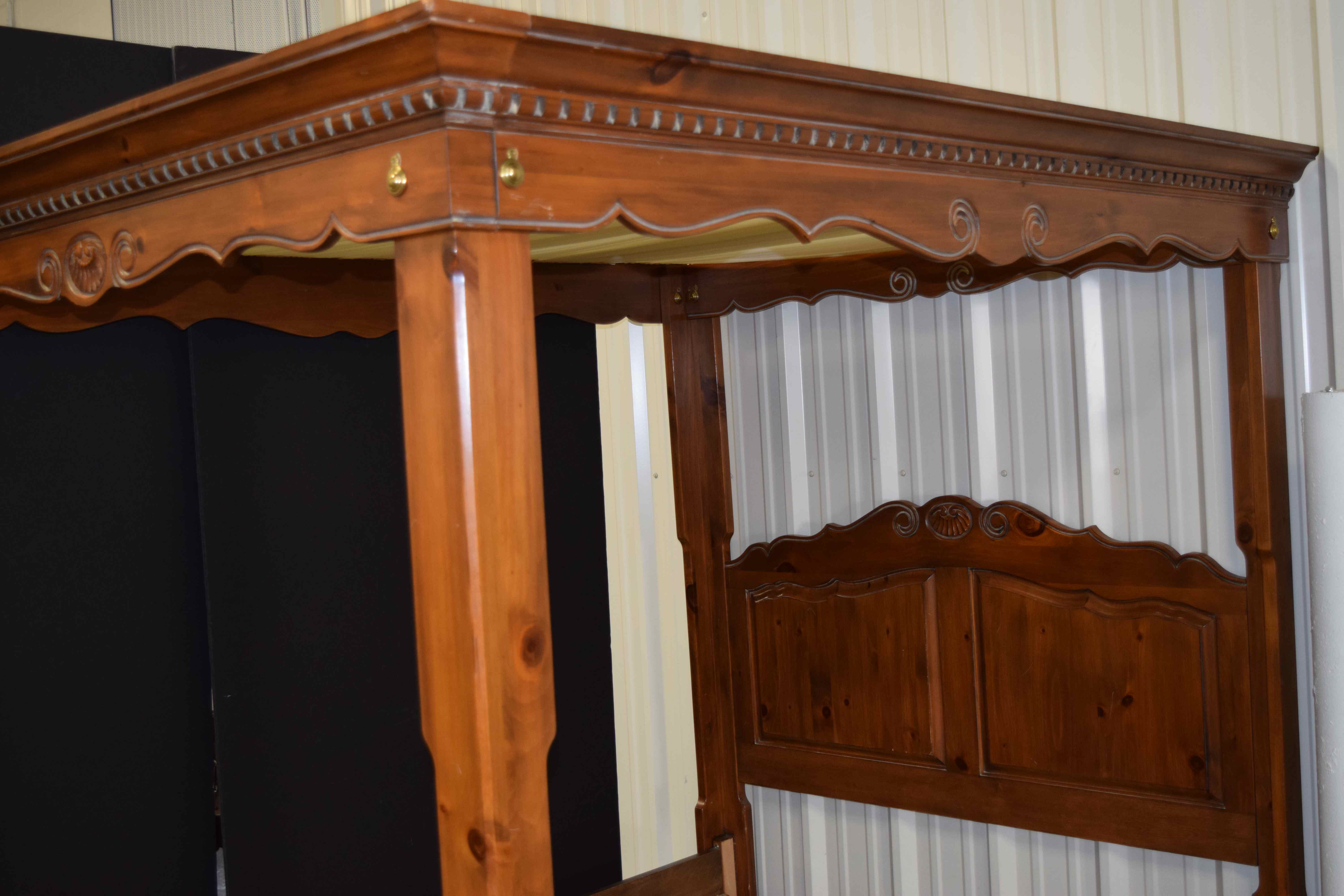 Ethan Allen Four-Poster Queen Size Bed