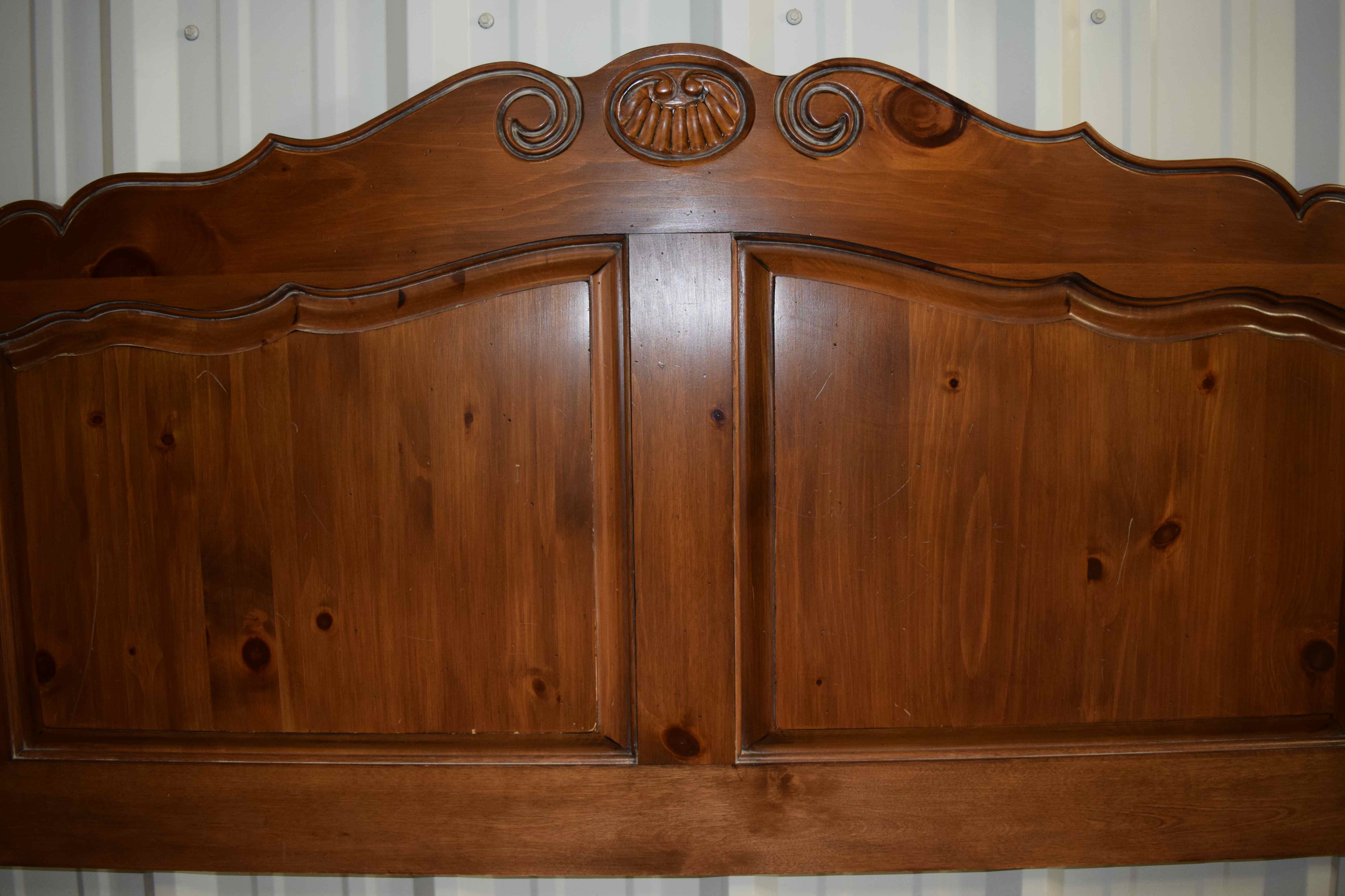 Ethan Allen Four-Poster Queen Size Bed