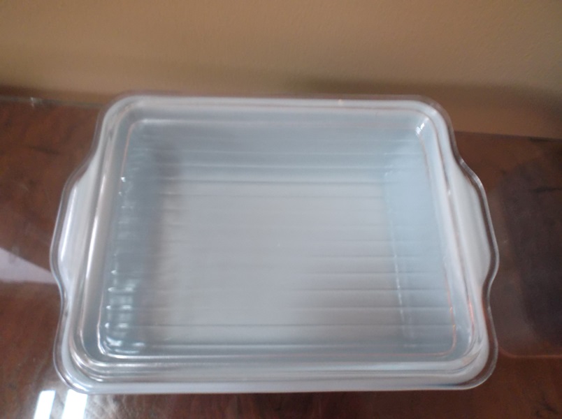 Four-Piece Pyrex Refrigerator Dish Set