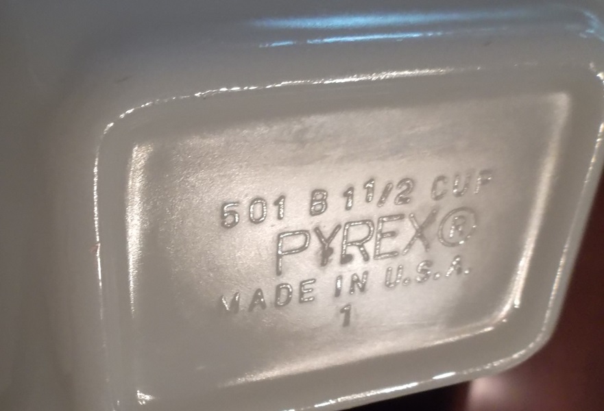 Four-Piece Pyrex Refrigerator Dish Set