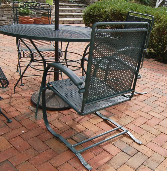Round Outdoor Patio Table with Four Chairs and Umbrella