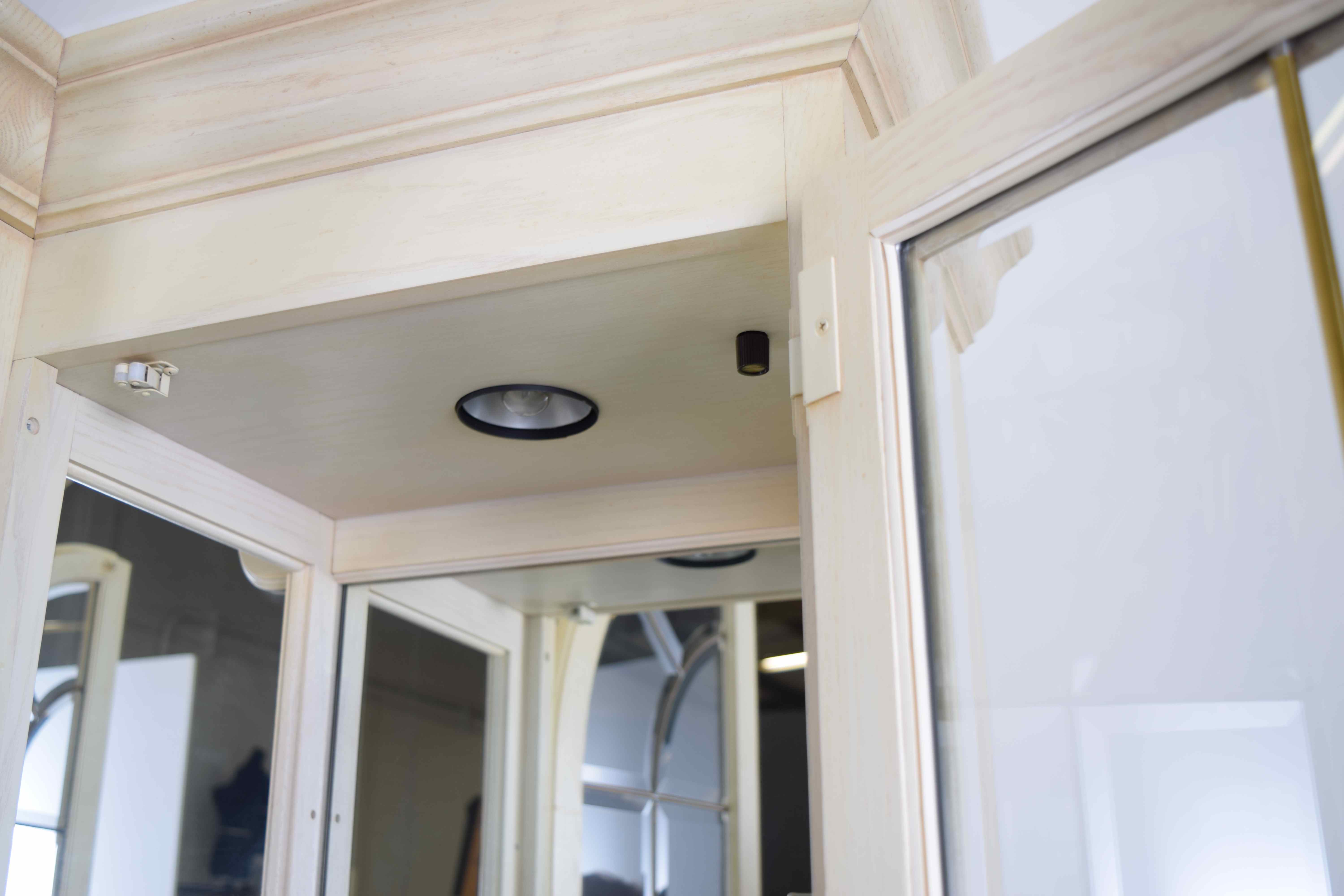 Thomasville French Country China Cabinet