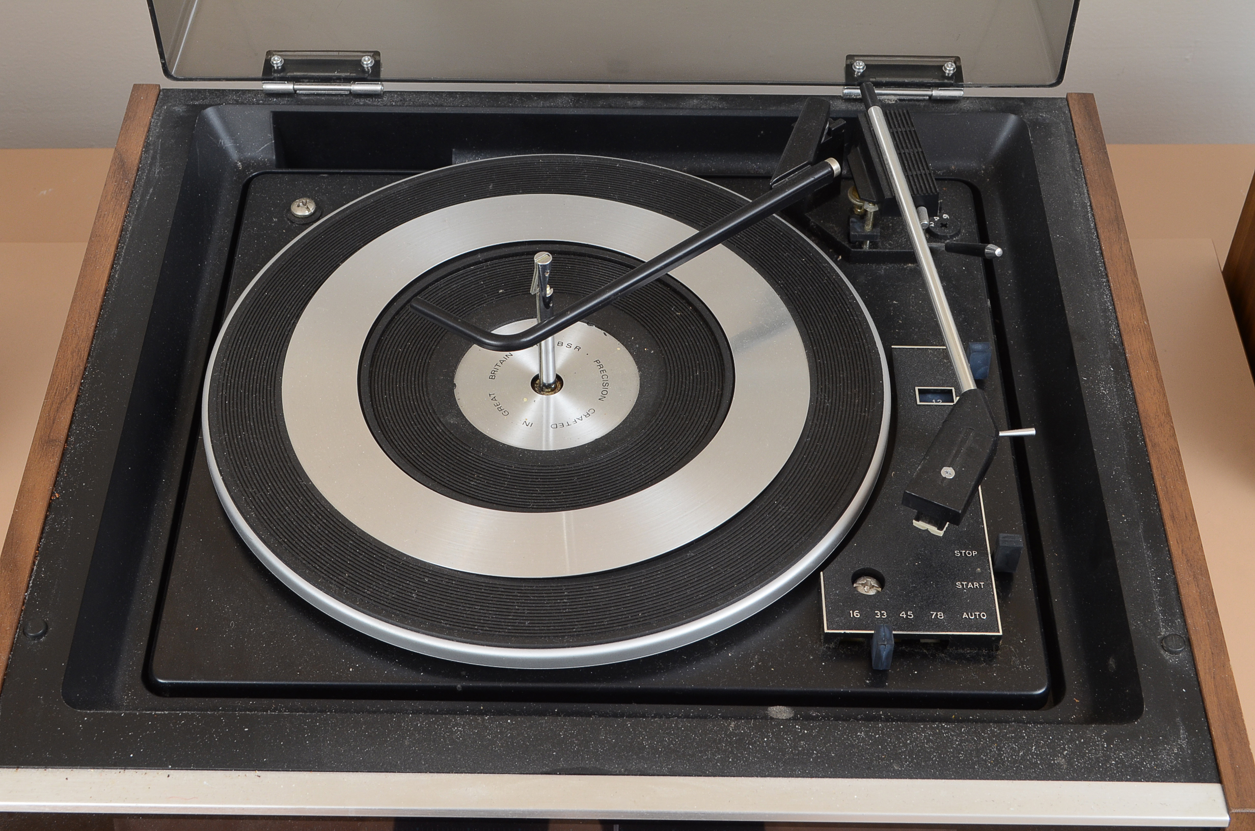 Panasonic Turntable and Speakers