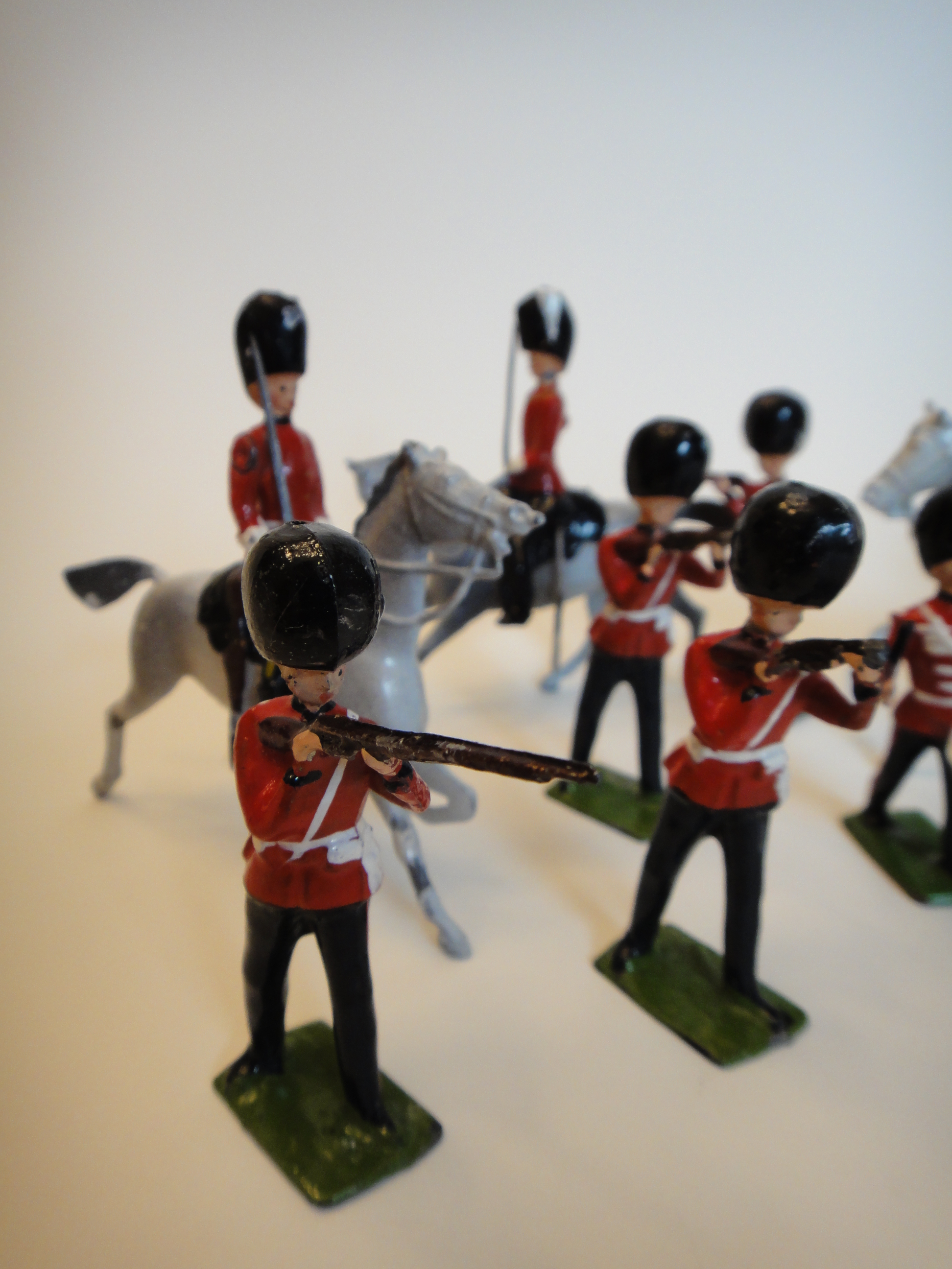 W Britains Royal Scots Grays Toy Soldiers 