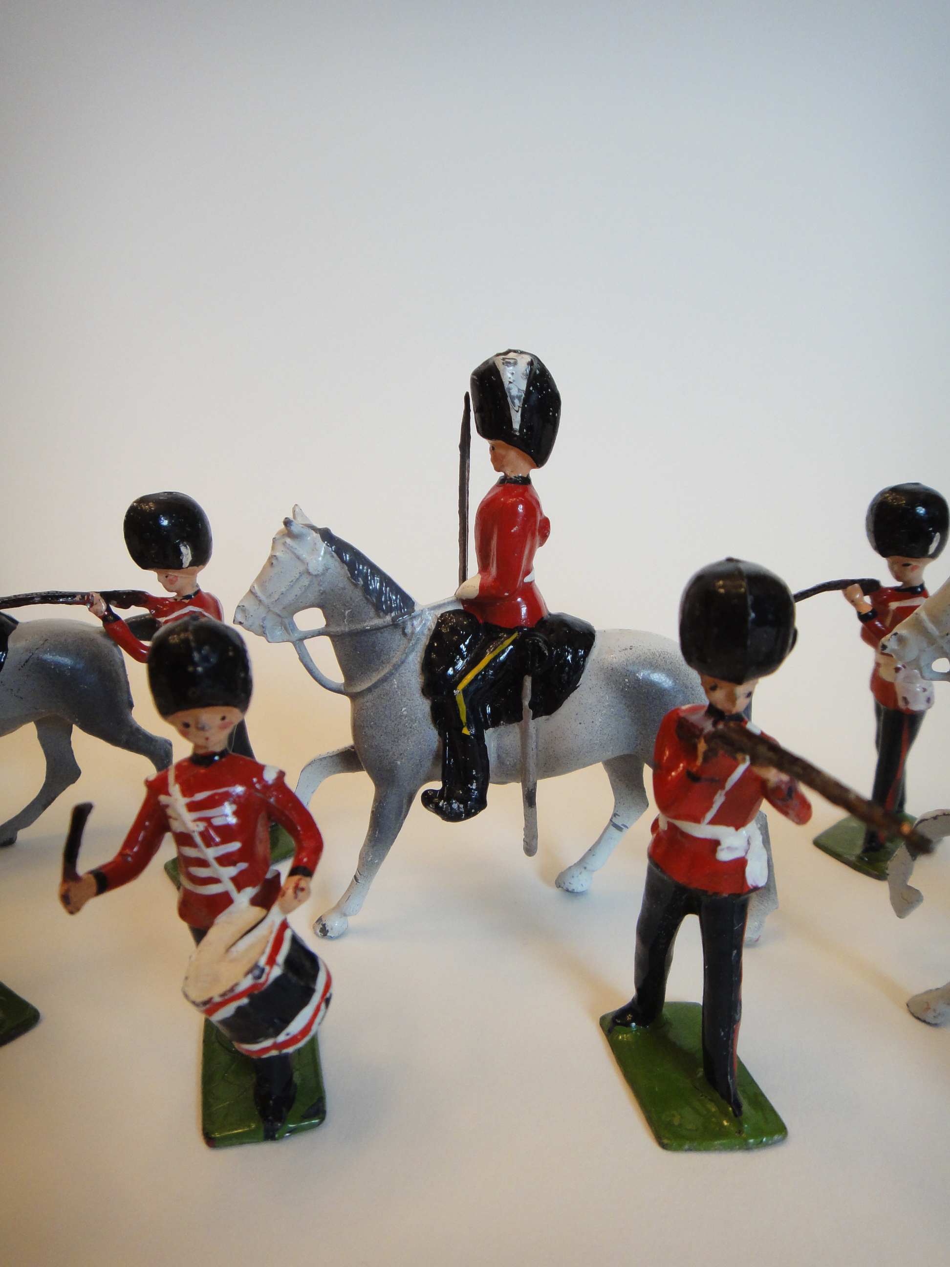 W Britains Royal Scots Grays Toy Soldiers 