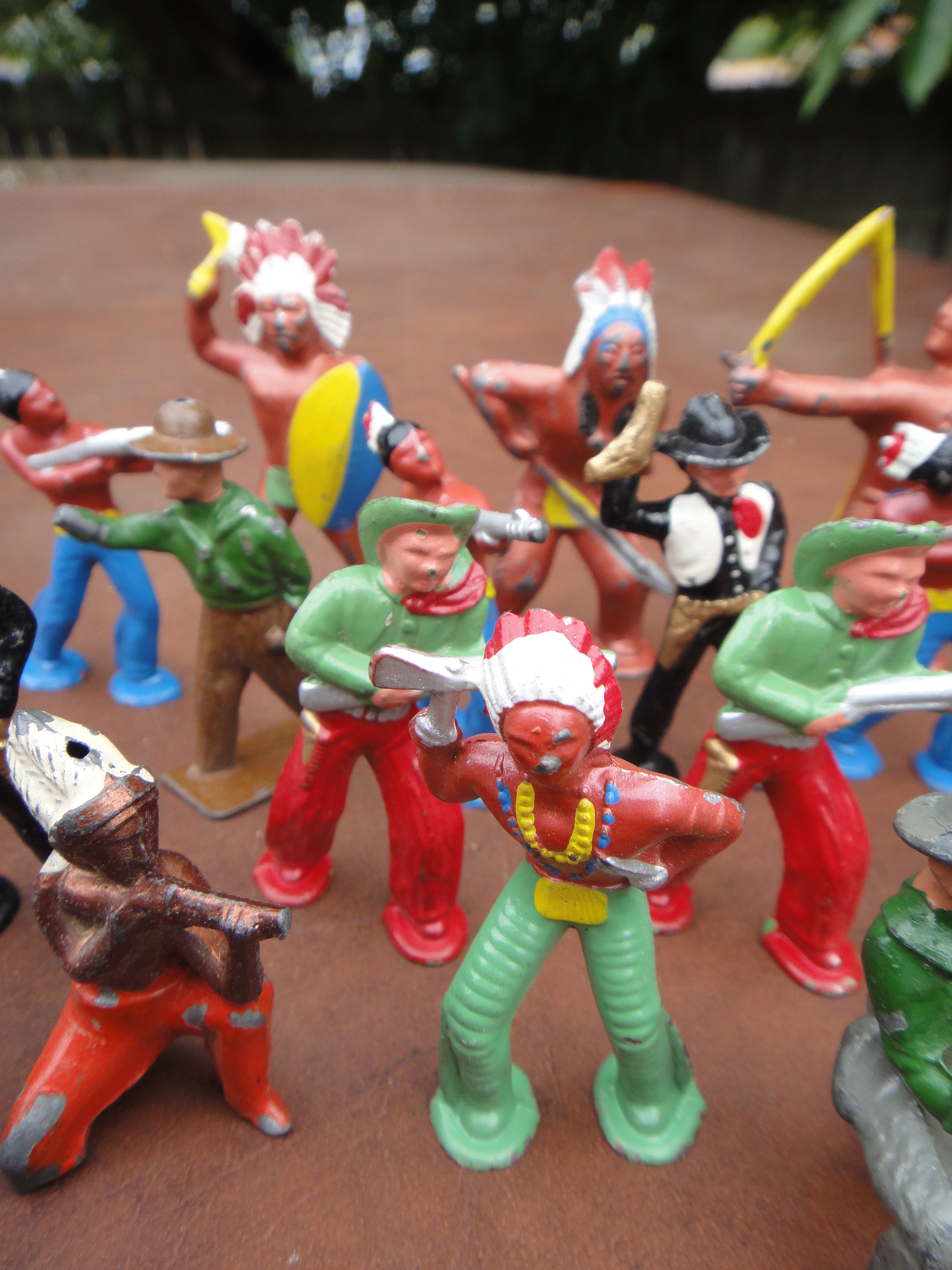 Vintage Metal Toy Cowboys & Indians