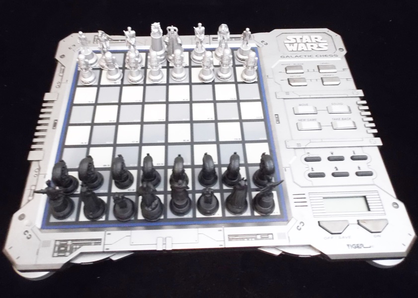 1999 Star Wars Episode I Electronic Galactic Chess Set