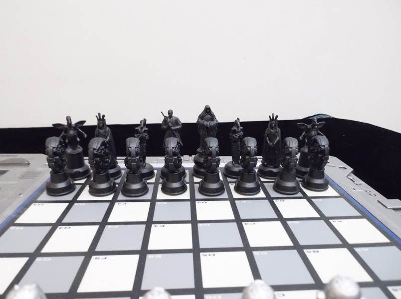 1999 Star Wars Episode I Electronic Galactic Chess Set