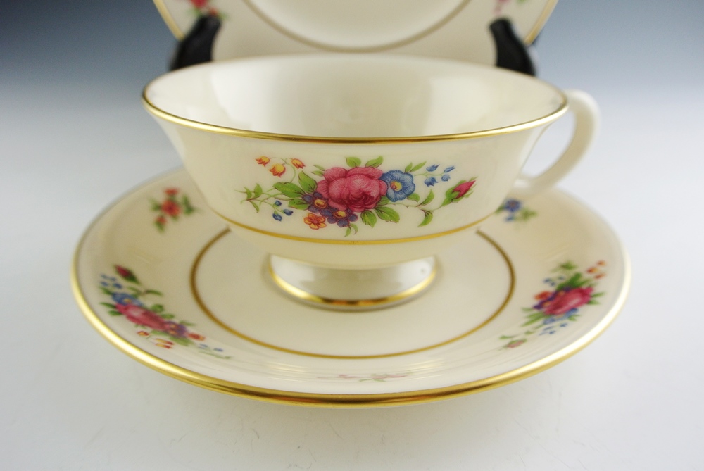 Set Of Beautiful Lenox Rose China 