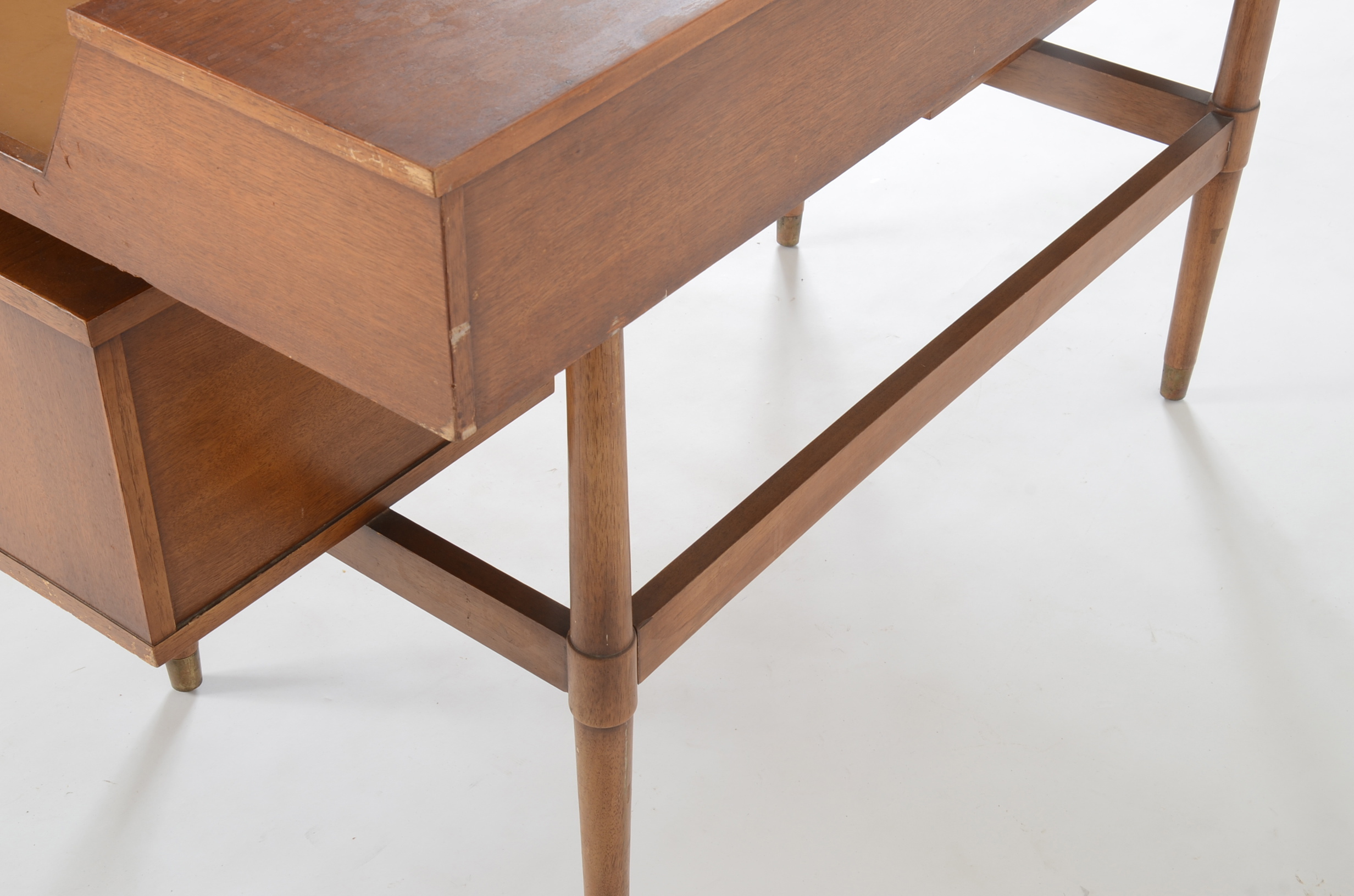 Modern 'Floating' Office Desk by Milo Baughman with Chair