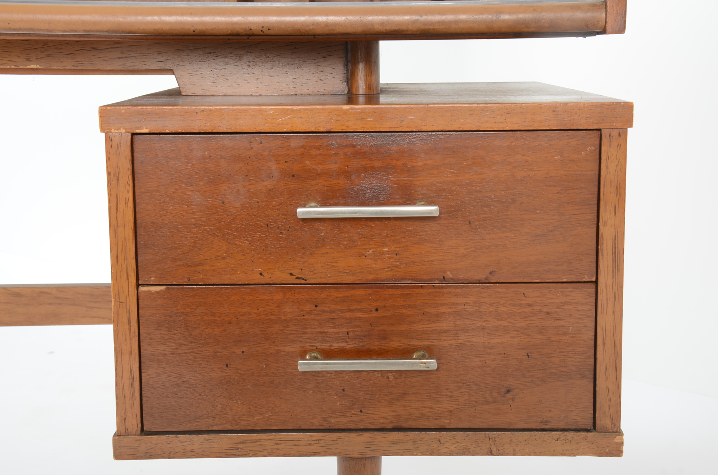 Modern 'Floating' Office Desk by Milo Baughman with Chair