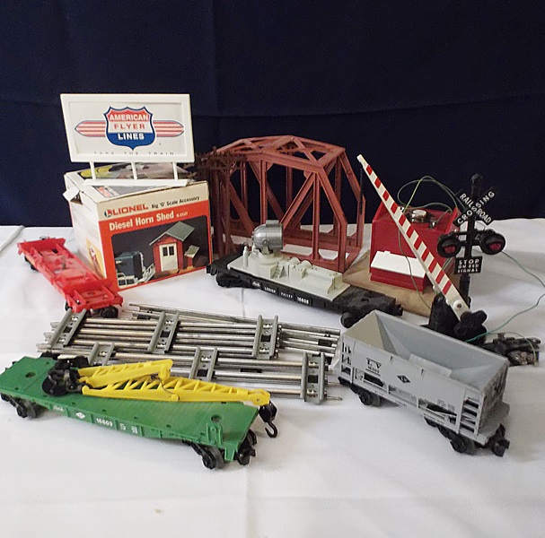 Vintage Train Cars and Accessories 