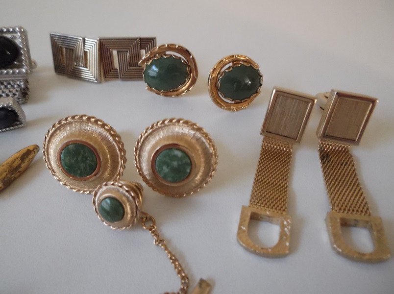 Assortment of Vintage Cufflinks 