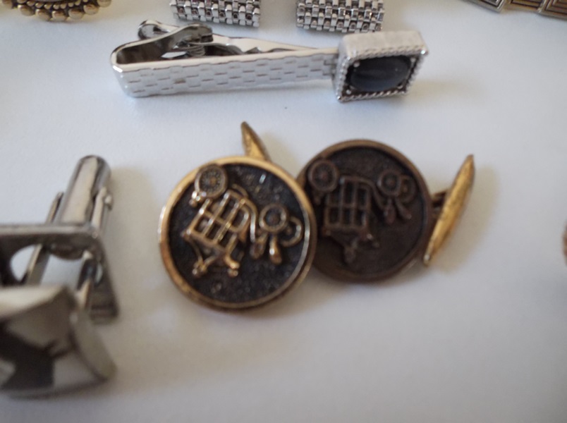 Assortment of Vintage Cufflinks 