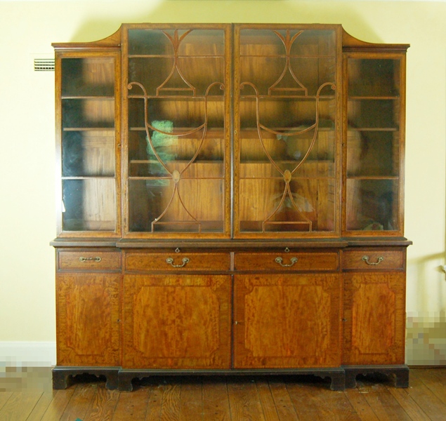 Emery Estate China Cabinet in George III Style (Circa 1800s)