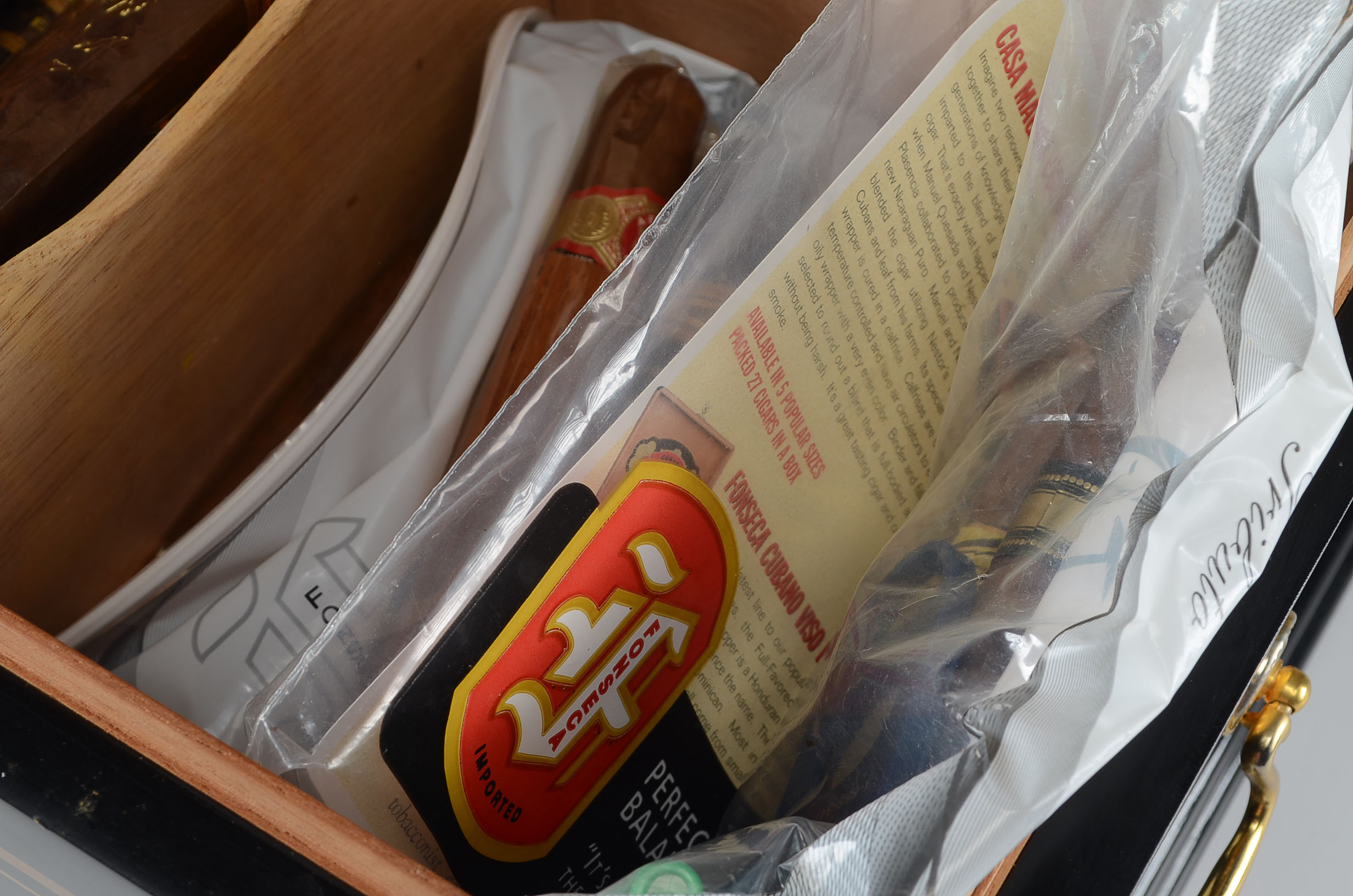 Monte Cristo Humidor with Cigars