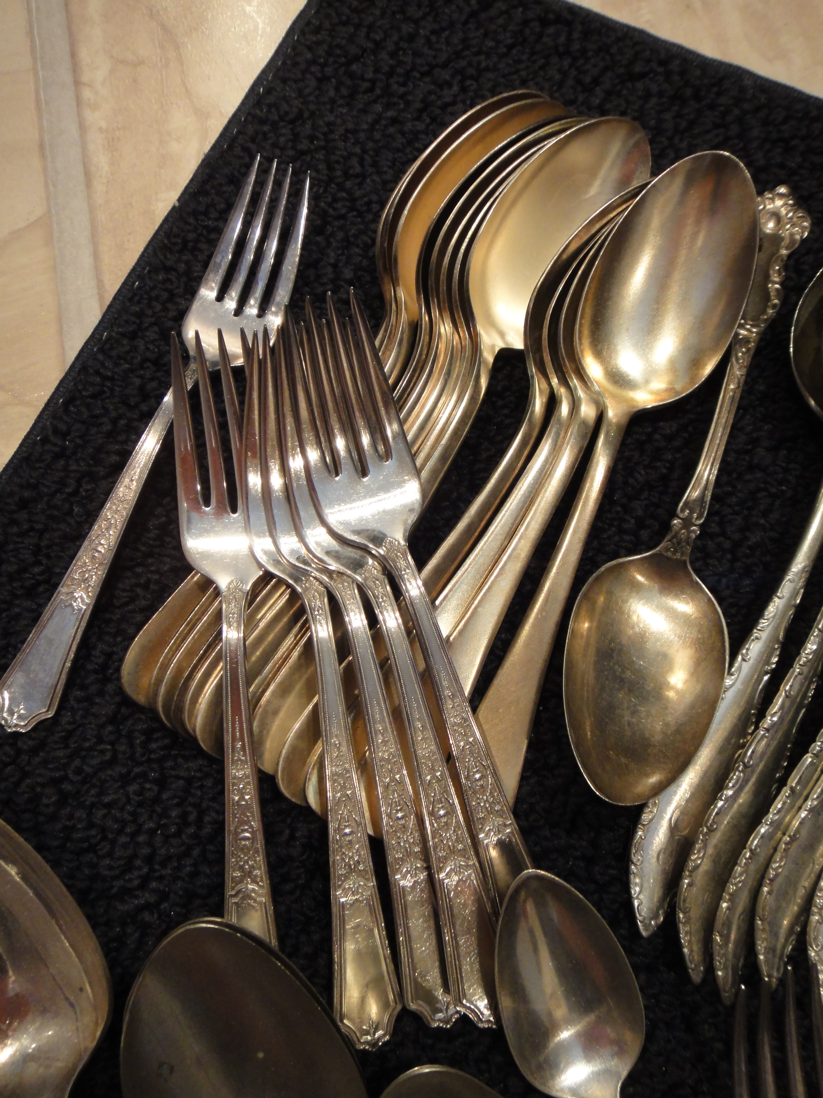 98 Pieces Antique & Vintage Silver Plate Flatware