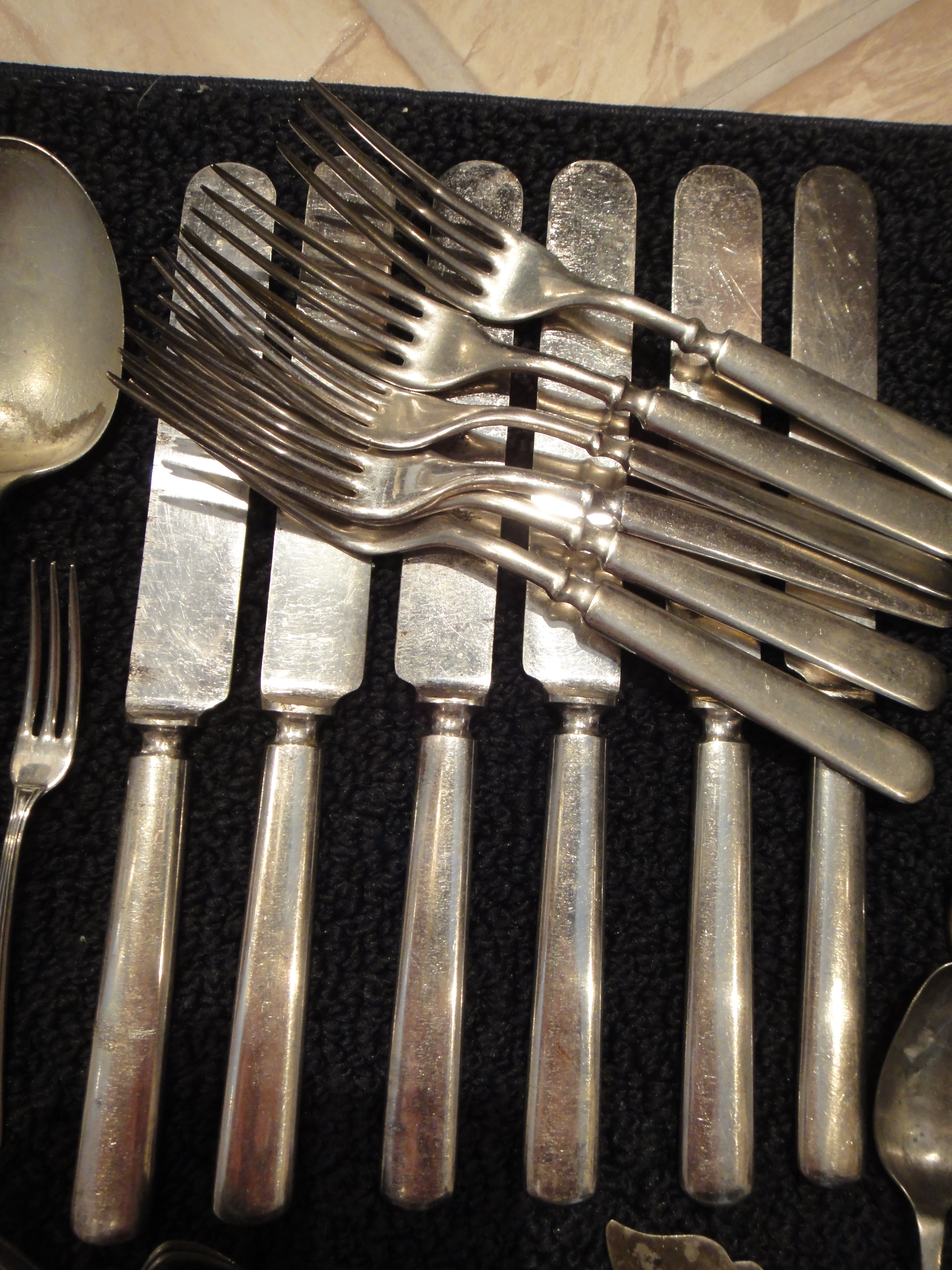 98 Pieces Antique & Vintage Silver Plate Flatware