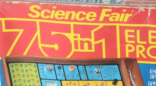 Box Lot of Vintage Project Kits/Educational Toys