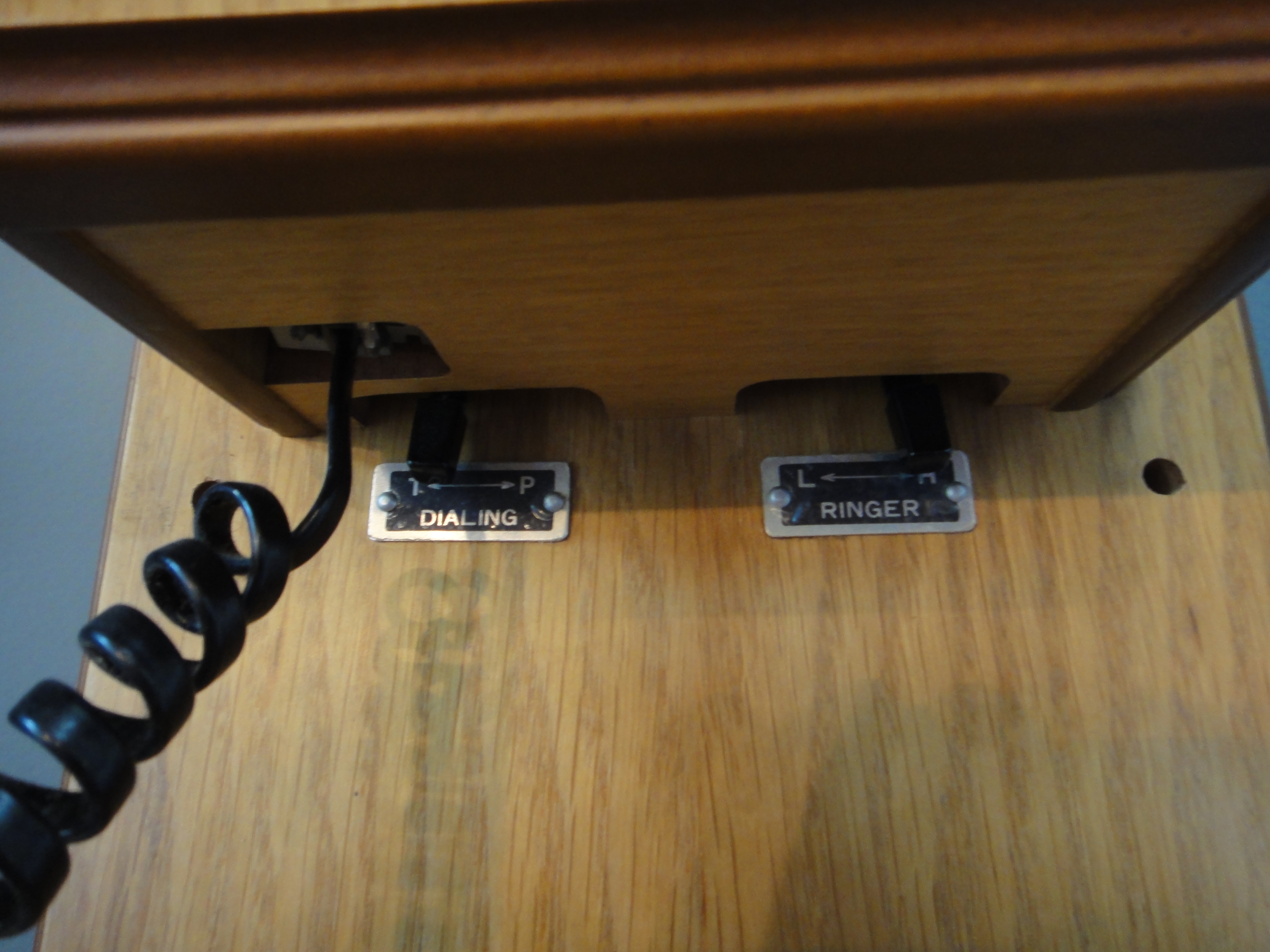 Vintage Retro-Replica Antique Hand Crank Wall Phone