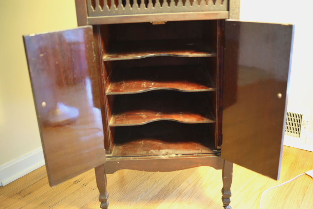 Antique Victrola and Phonograph Record Storage Case