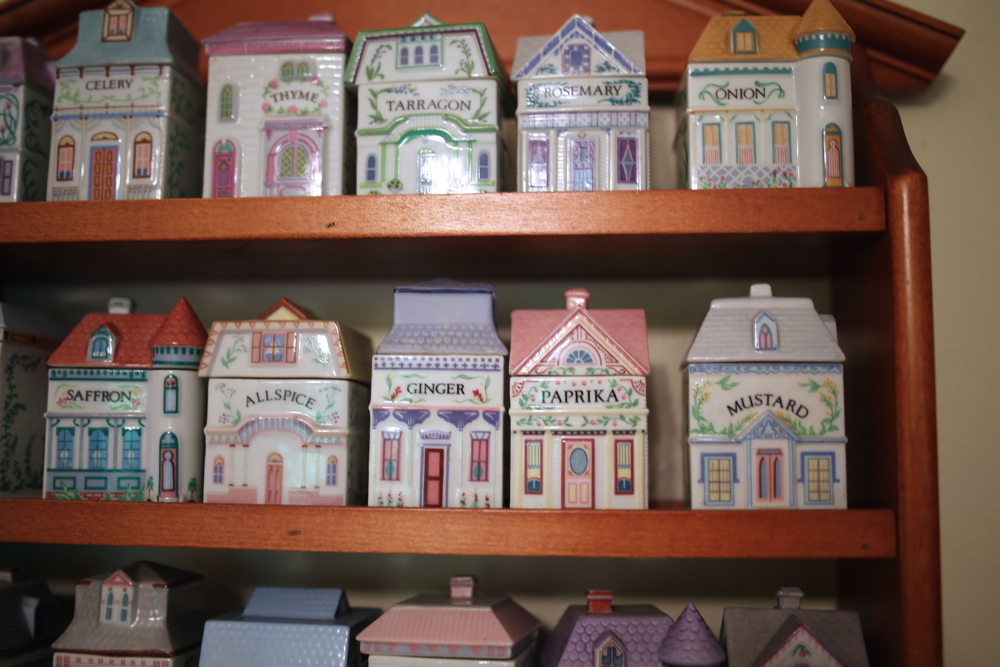 Charming Spice Rack with Containers