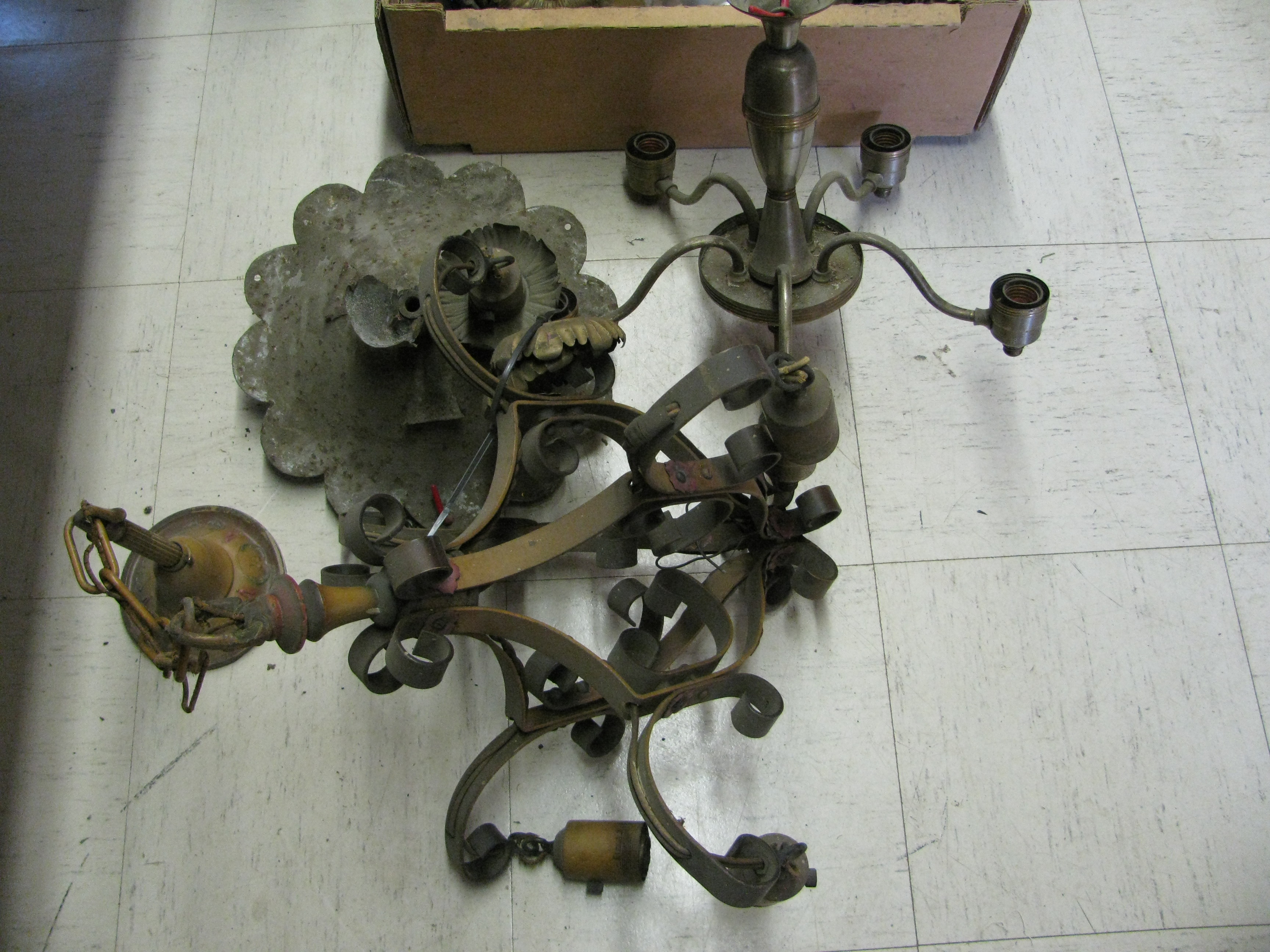 Huge Cleanout of Lighting Parts and Fixtures #7