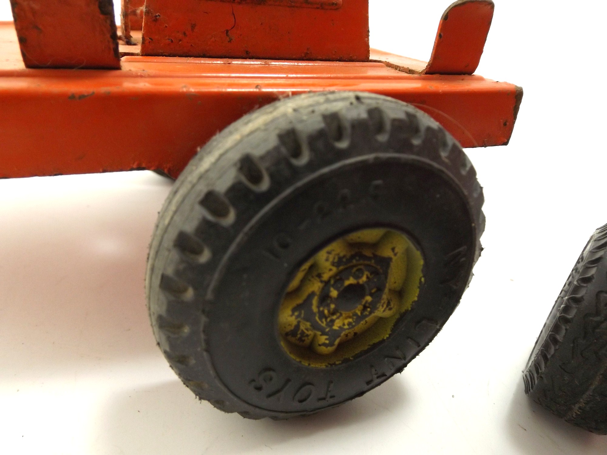 Ertl IH Farm Utility Wagon and Nylint Boat Trailer