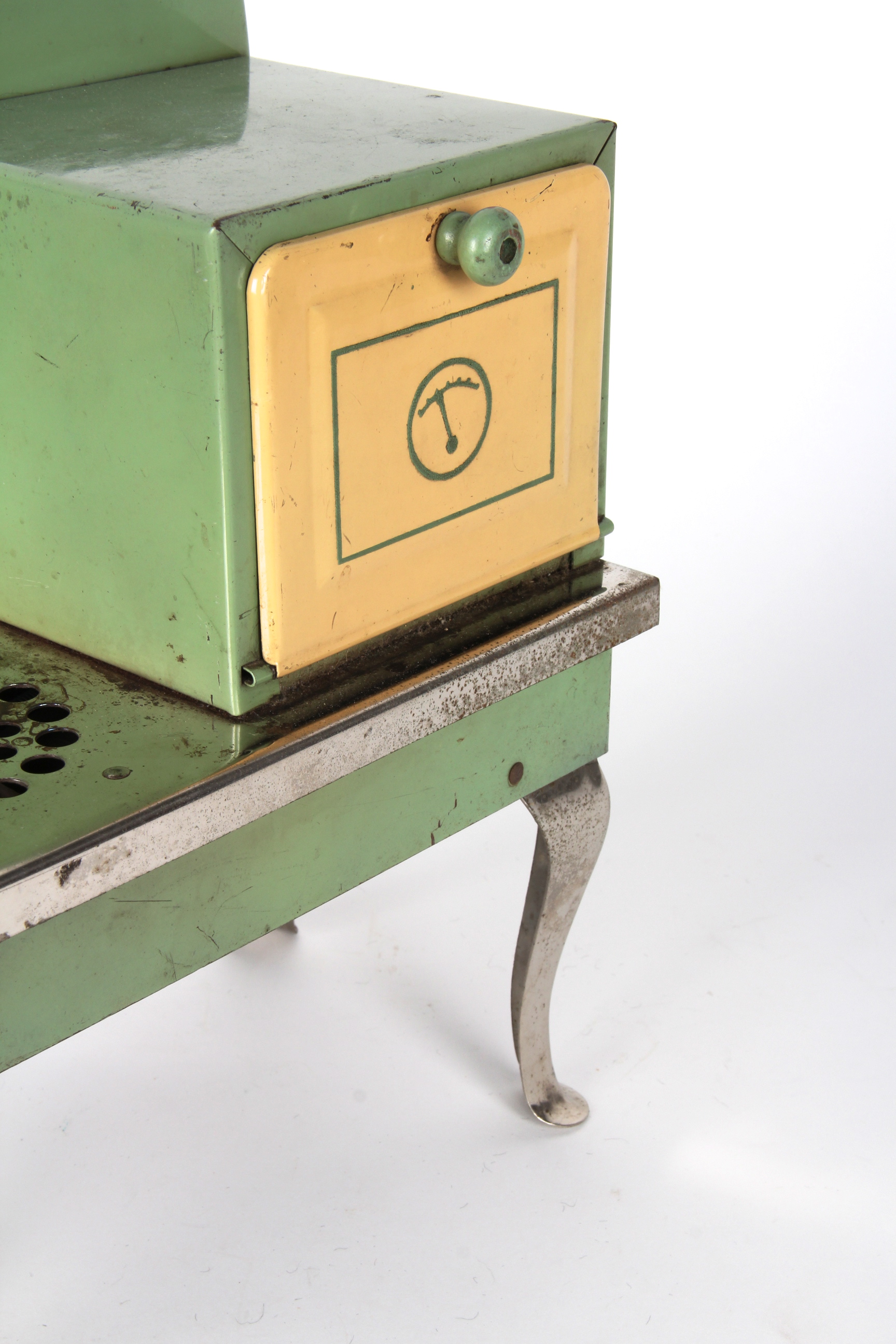 Vintage Circa 1930s Toy Electric Stove by Metal Corp.