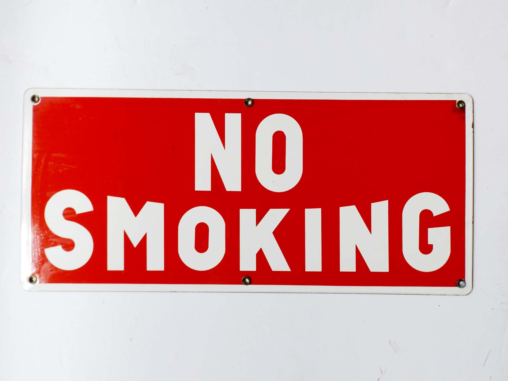 'No Smoking' Metal Sign