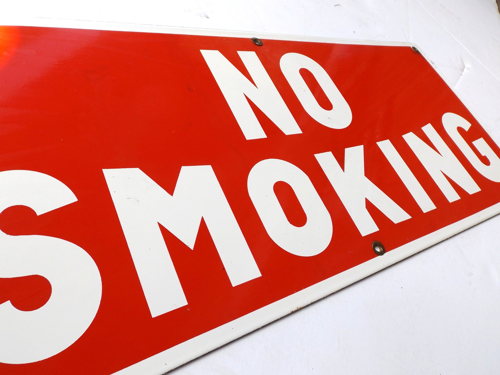 'No Smoking' Metal Sign