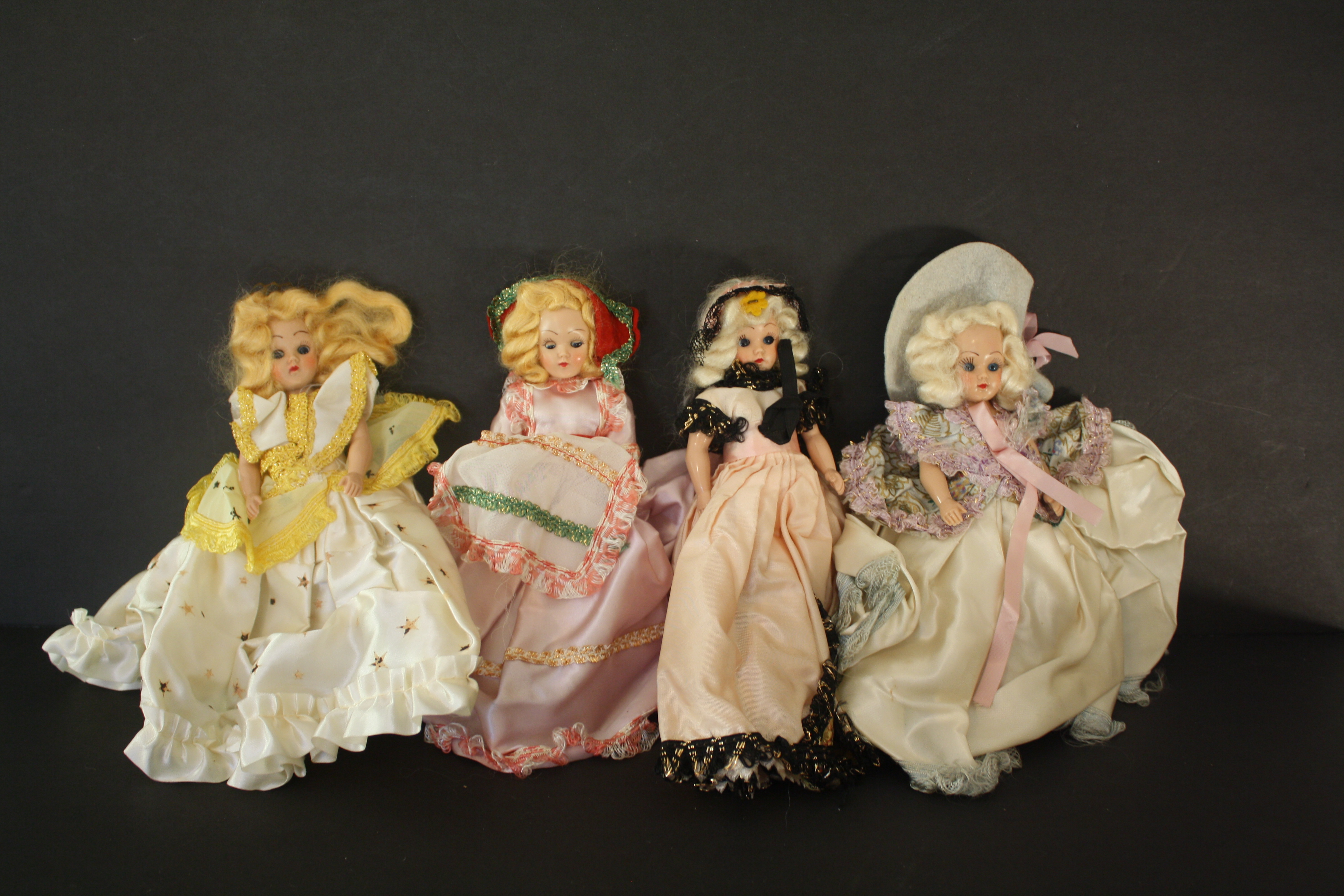 Grouping of Vintage Dolls
