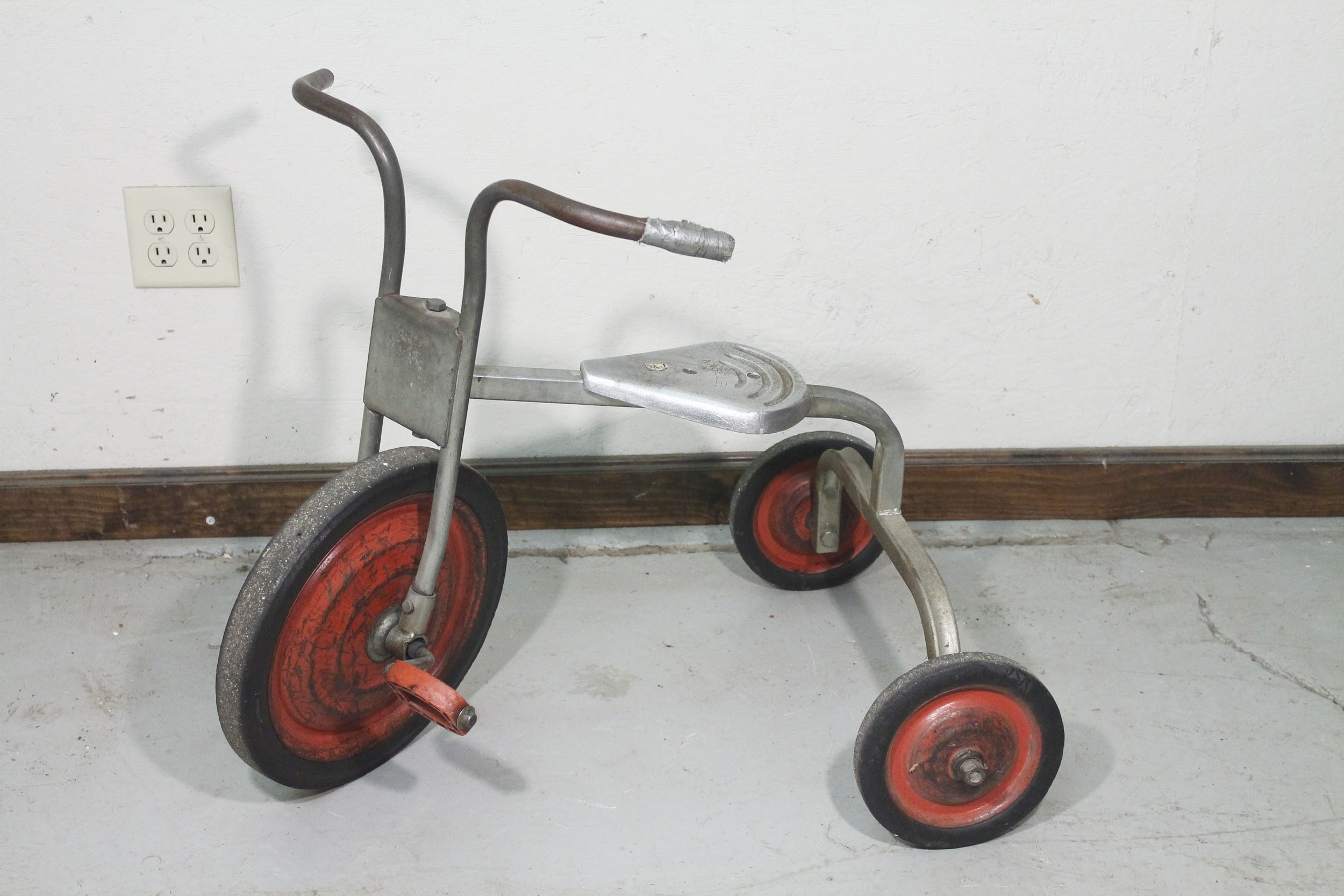 Vintage Angeles Cast Aluminum Tricycle