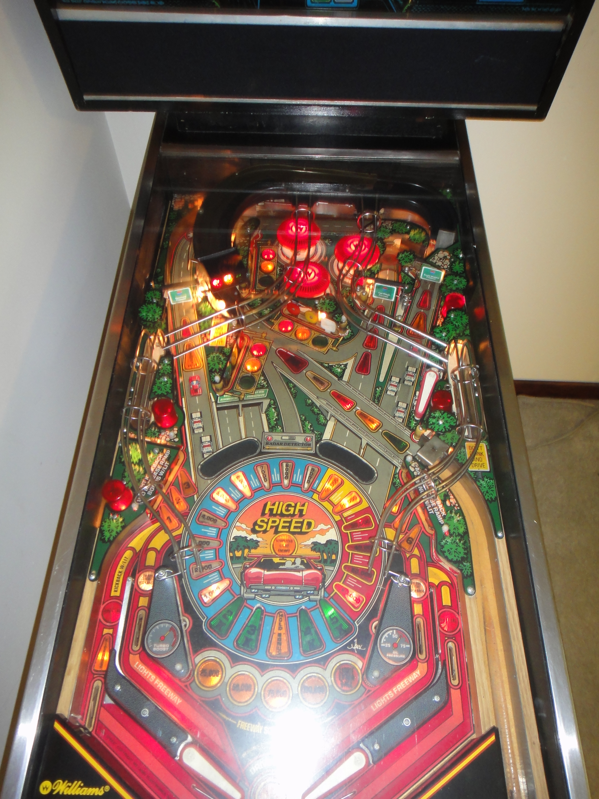1986 Williams High Speed Police Chase Pinball Machine