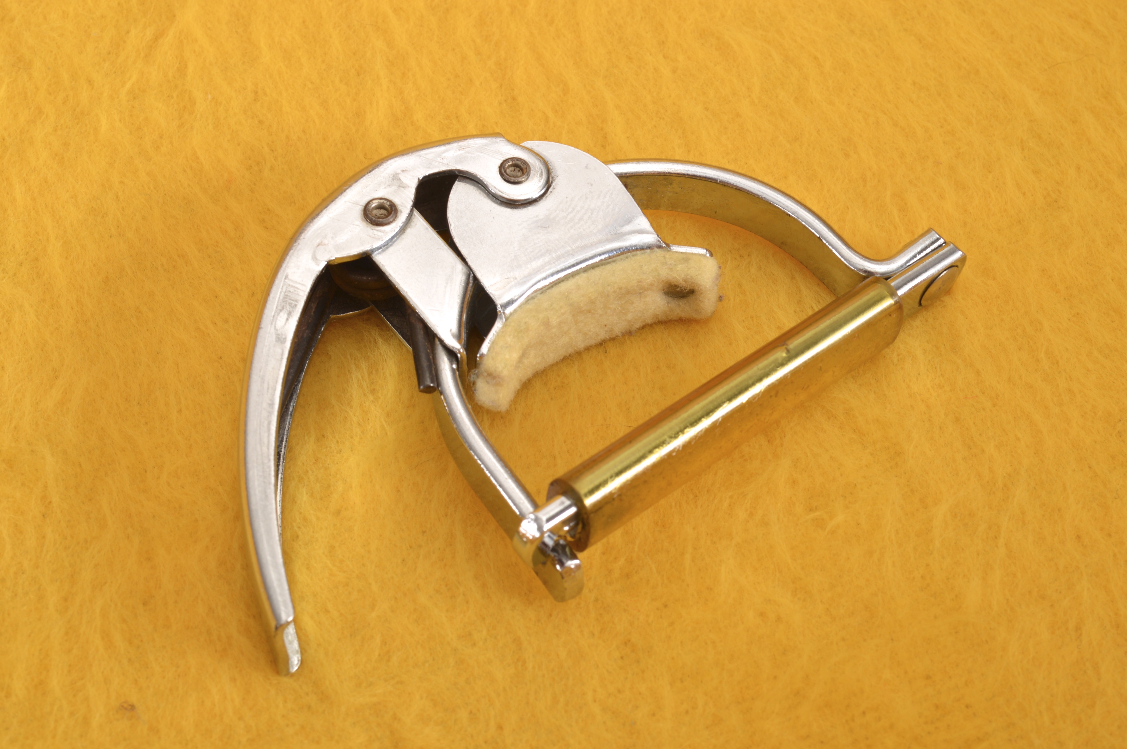 Vintage Suzuki Estrada Classical Acoustic Guitar