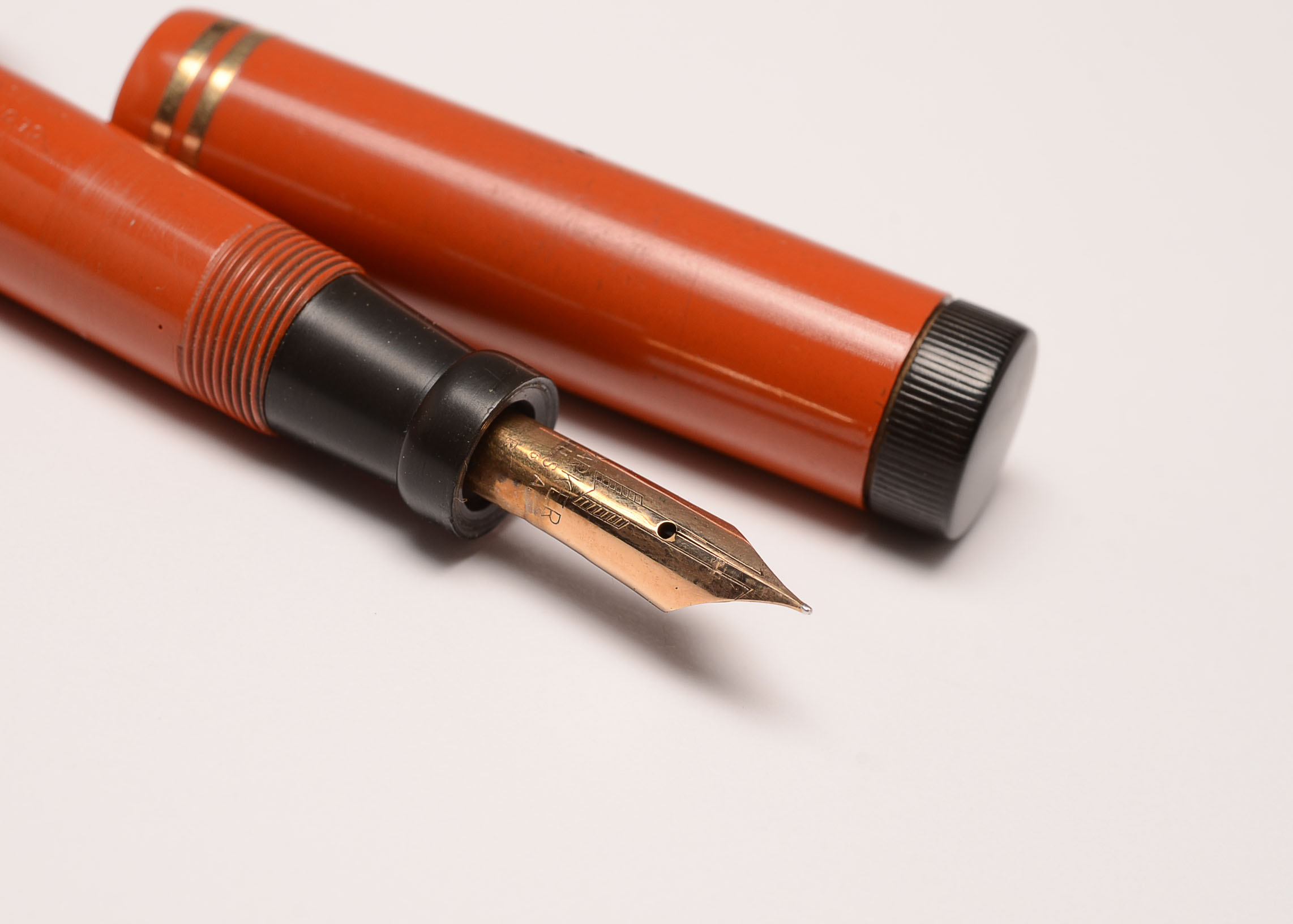 Parker Duofold Jr. "Lucky Curve" Fountain Pen