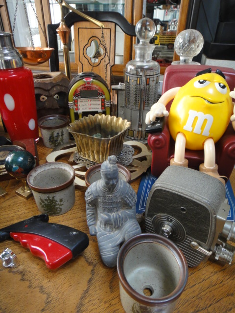 Miscellaneous Decorative Items