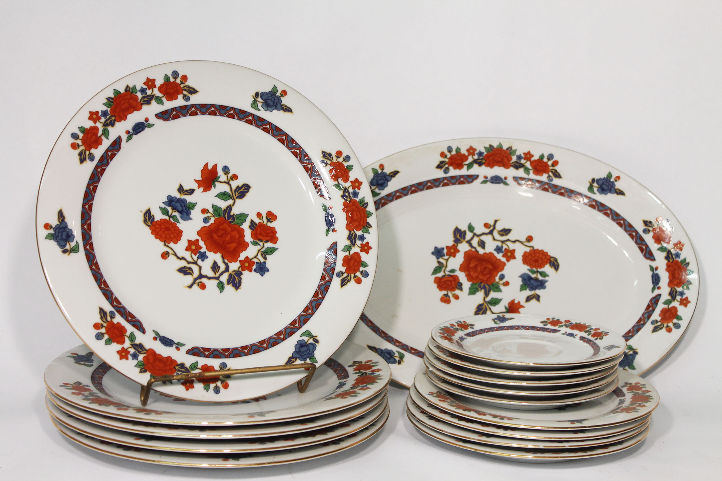 Vintage Crown Ming China Set