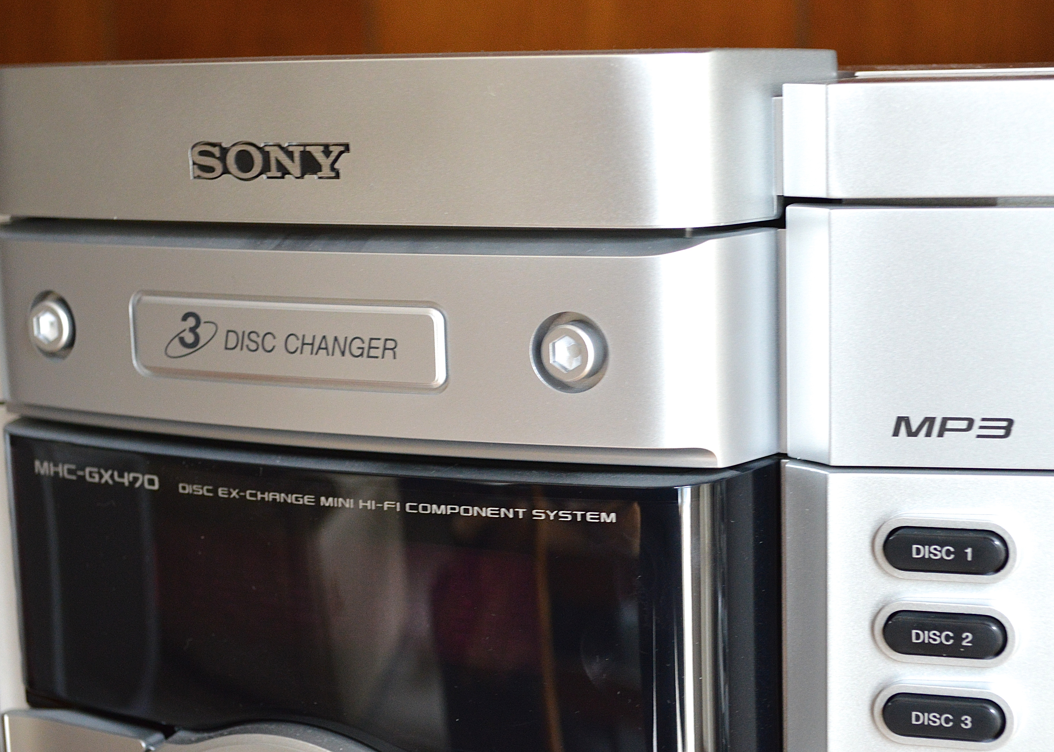 Sony 3 Disc and MP3 Stereo with Speakers and Subwoofer